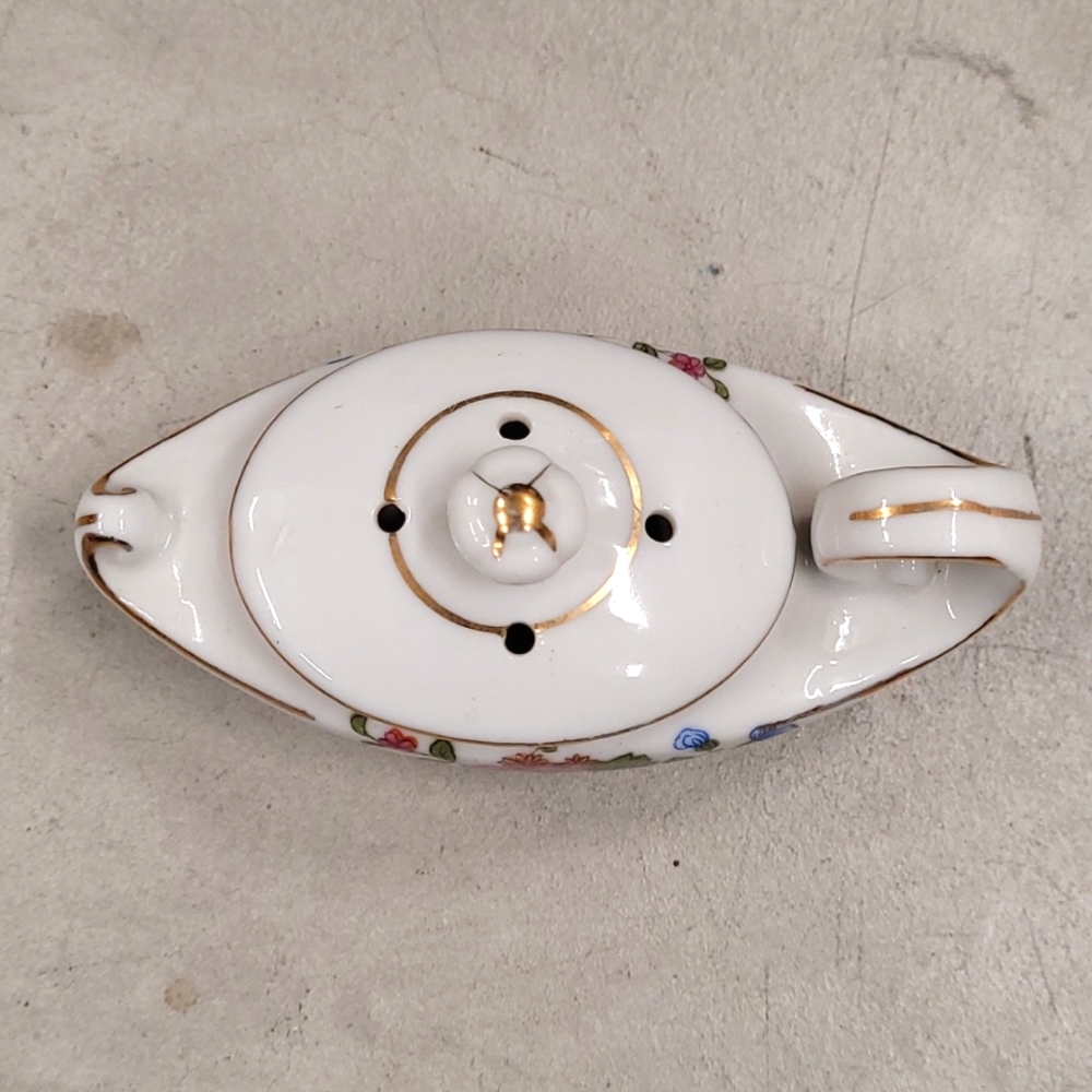 Porcelain Teapot - Picture 3 of 11